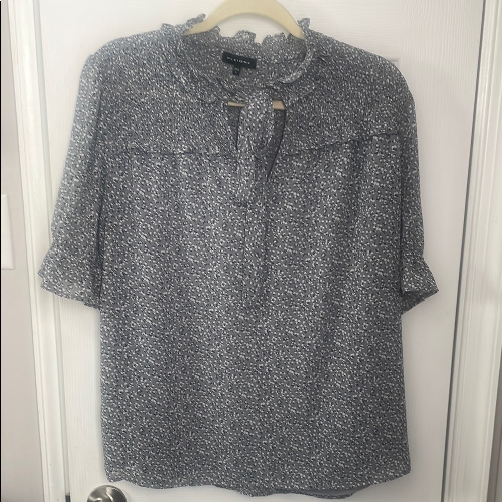 Pleione Gray Patterned Blouse (Large)